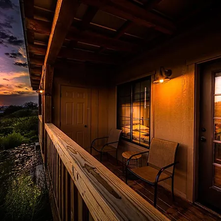 Hotel -Pet Friendly- Miners Cabin #5 -Two Double Beds - Private Balcony Tombstone Esterno foto