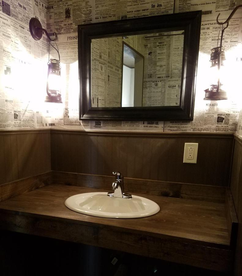 -pet Friendly- Miners Cabin #5 -two Double Beds - Private Balcony 2*
